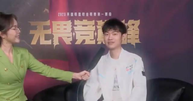 海外华人看不了LOL视频？‘赢一把就睡觉’的倔强，我们懂！