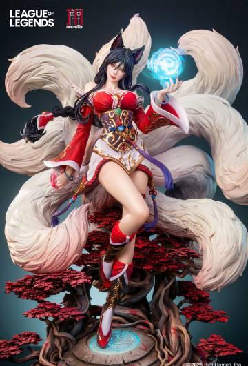 刷到海外闺蜜发来的阿狸雕塑照片，我才发现：原来每个游子心里都藏着个回不去的召唤师峡谷