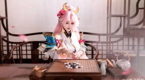 在海外刷到灵魂莲华拉克丝cos，我差点哭出来：有些快乐，真的只有国服才懂