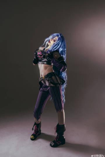 《双城之战》第二季定档2025!海外看英雄联盟动画延迟高怎么办?