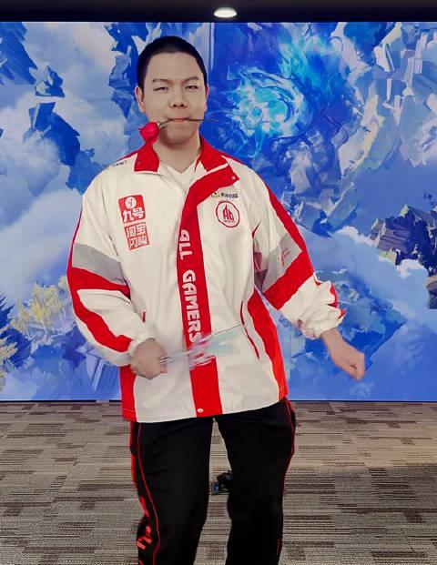 王者S42赛季新英雄抢先体验,海外玩家如何用Sixfast解锁王者荣耀国服直播?